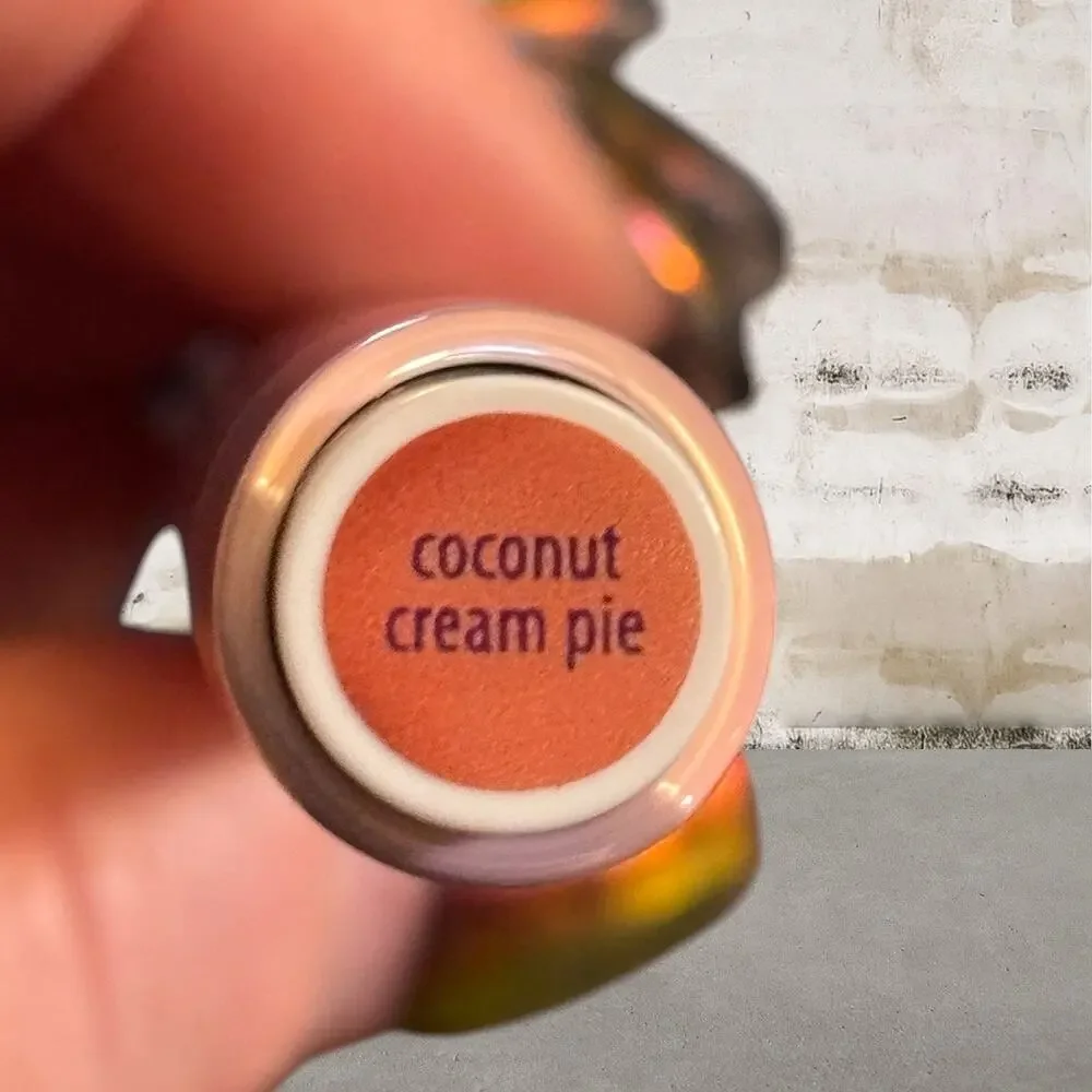 Tarte Maracuja Juicy Lip Hydrating Balm Gloss in Coconut Cream Pie NEW